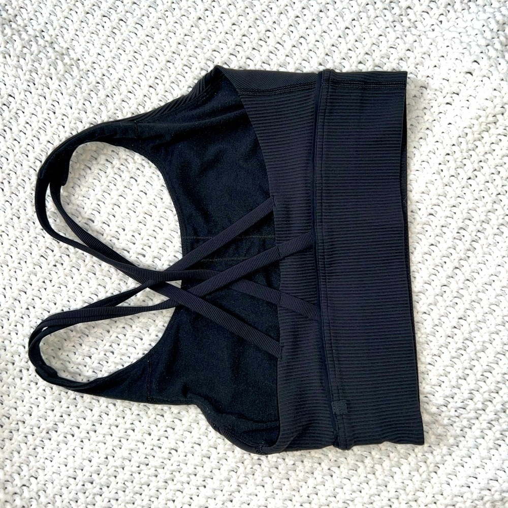 Lululemon bra - Picture 2 of 2